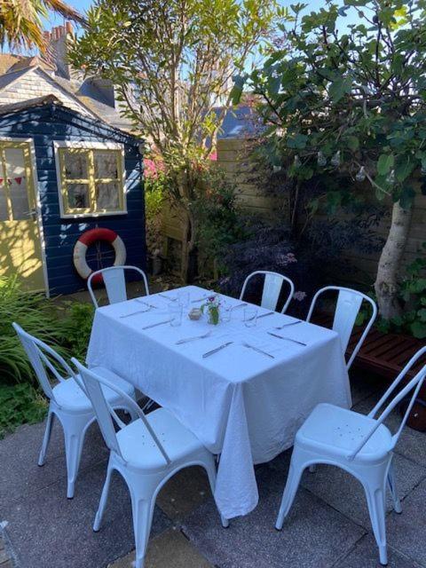 Porth House, With South Facing Courtyard Garden! Vila St Ives Exterior foto